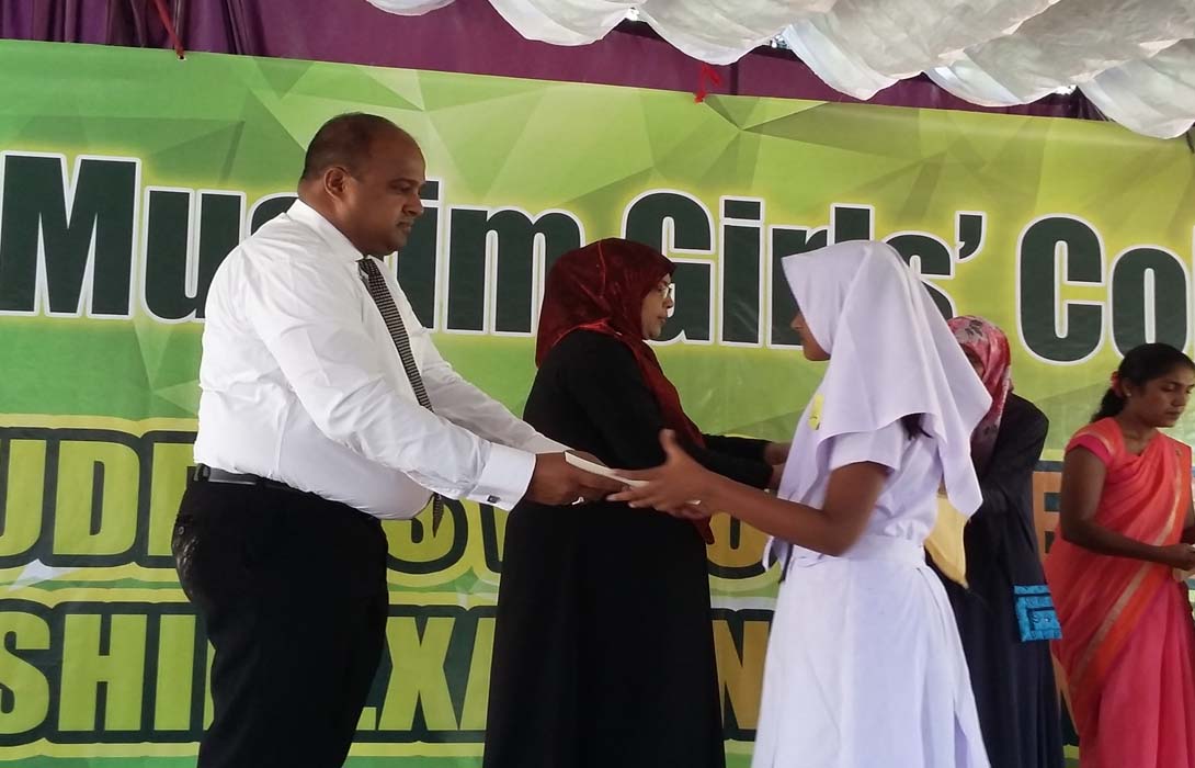 Hon. Mohamed Akram, Member of Western Provincial Council invited as Guest of Honour for the felicitation ceremony for the Grade 5 Scholorship students of Khairiya Muslim Girls College