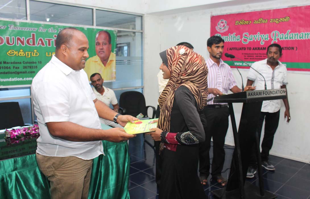 Hon. Mohamed Akram, Member of Western Provincial Council distributed Certificates on 19th September 2015
