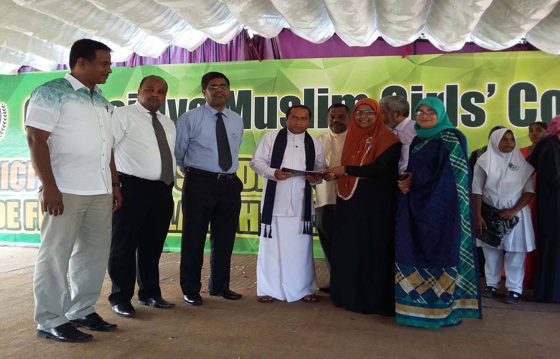 Hon. Mohamed Akram, participated as a Chief Guest for the Flowers of Paradise “Kiddies Sports Meet 2017” on 1st April 2017 at A.E. Gunasinghe Play Ground