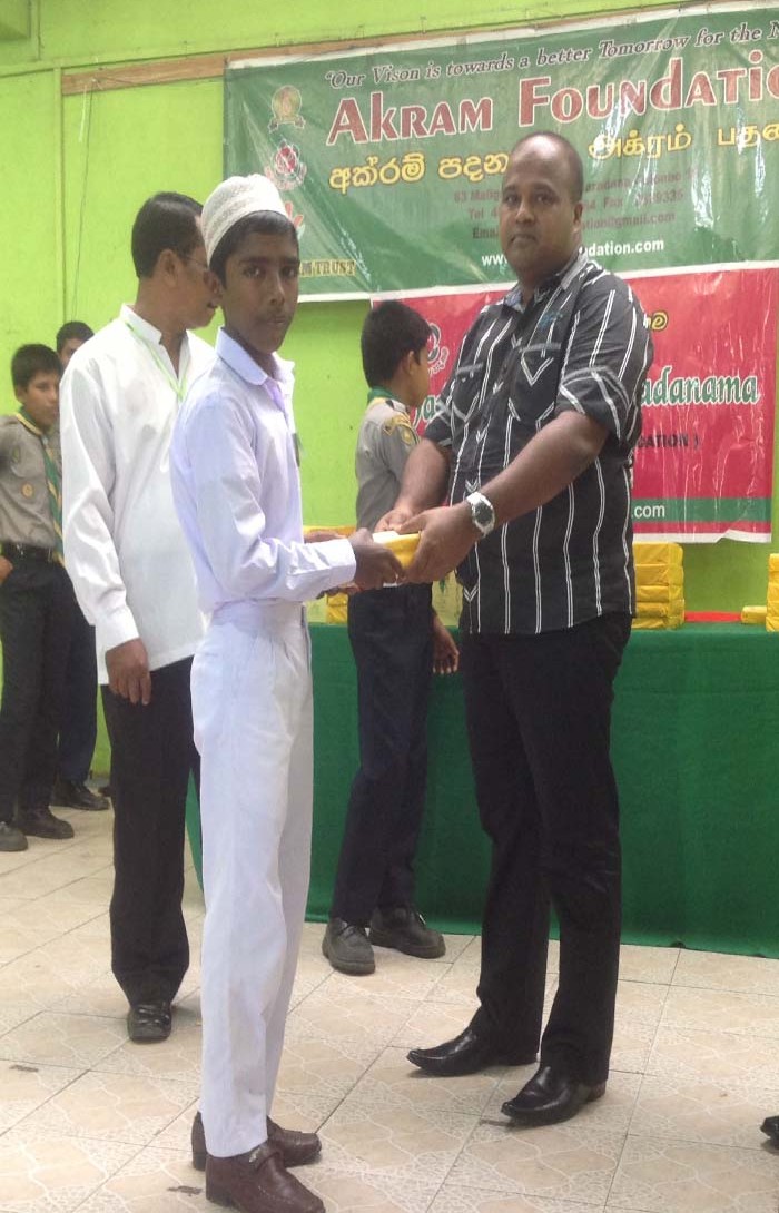 Vanith Saviya Book Distribution