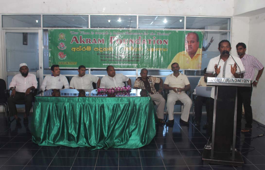 Hon. Mohamed Akram, Member of Western Provincial Council distributed Certificates on 19th September 2015